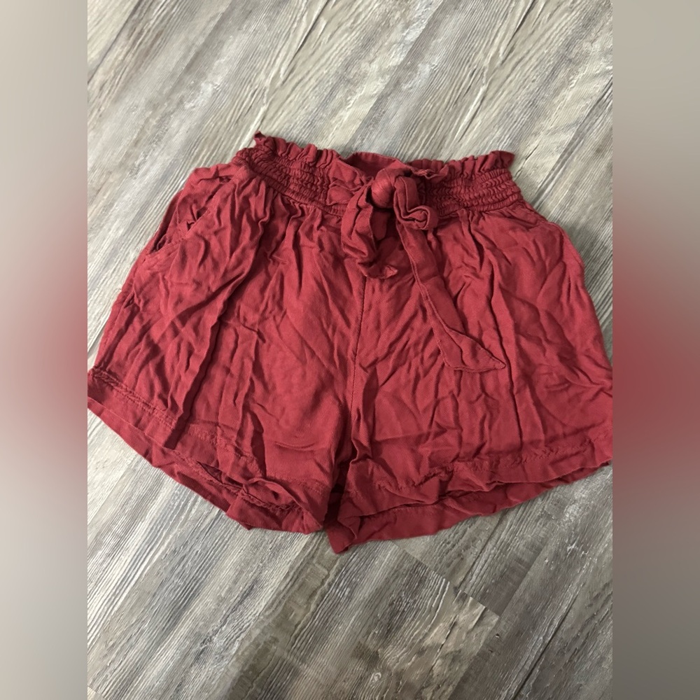 Hollister High Waist Red Shorts Relaxed Fit